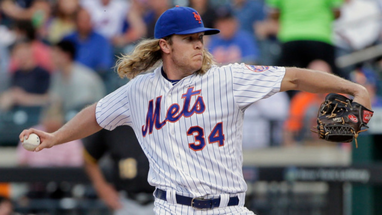 Syndergaard whiffs 11, Flores and Mets rout Pirates 11-2